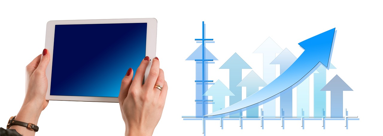 ゲームの設定画面で、グラフィック設定や解像度などを調整している様子