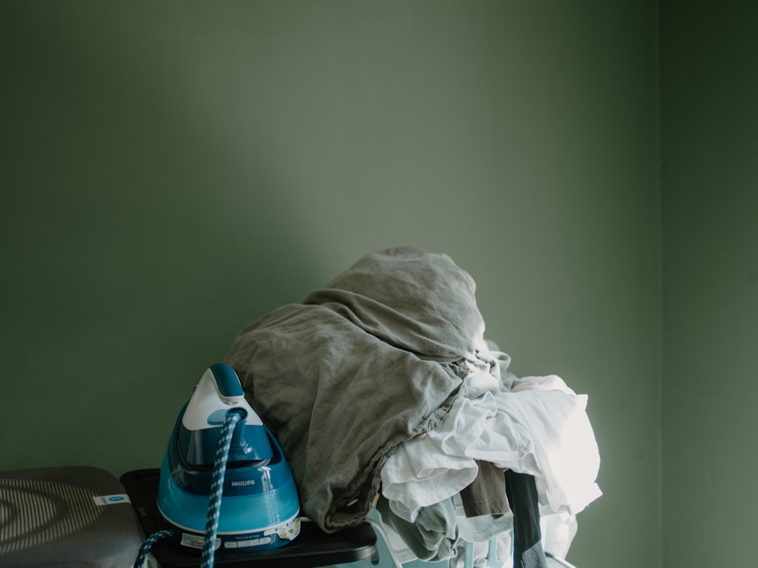 タスクマネージャーの画面で、CPU、GPU、メモリの使用率がグラフで表示されている様子